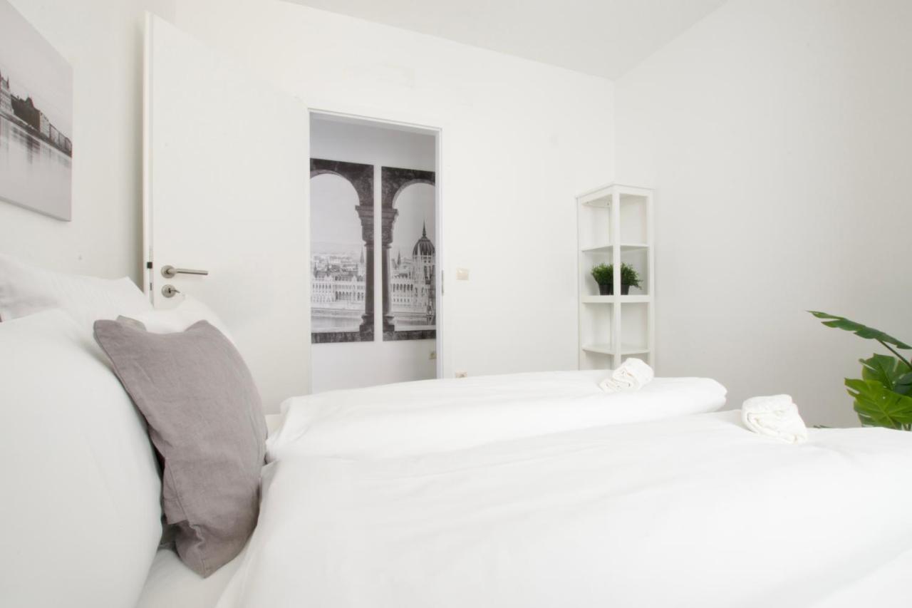 Penthouse Apartment By Hi5 -At The Top Of Budapest Budapeste Exterior foto
